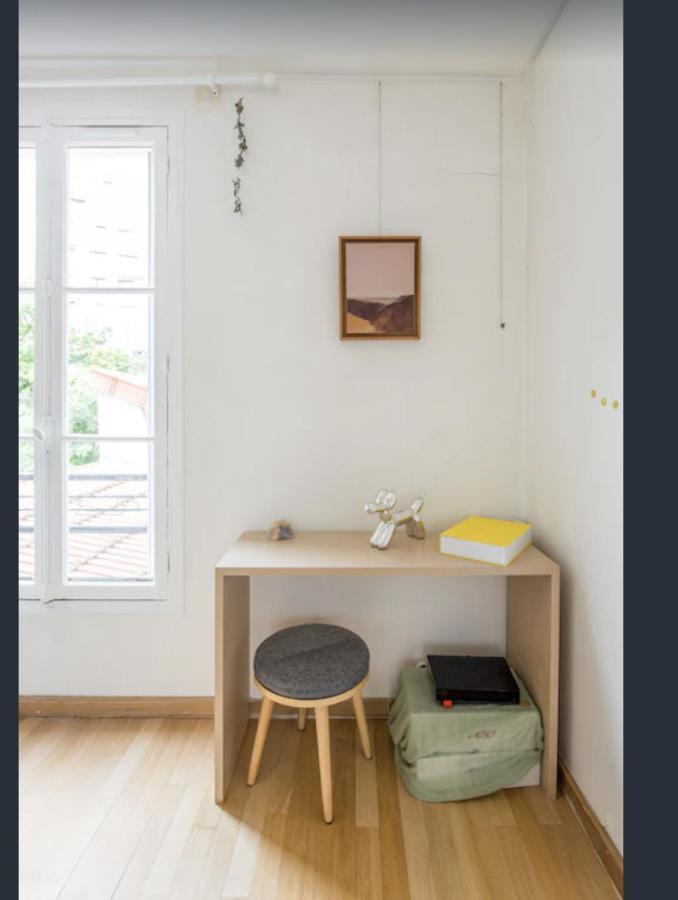 Paris Petit Appartement Lumineux Et Atypique Exterior foto